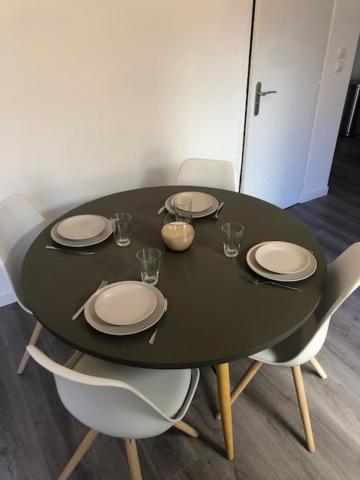 생테티엔 Un Coin De Verdure Dans Le Centre De St Etienne 아파트 외부 사진
